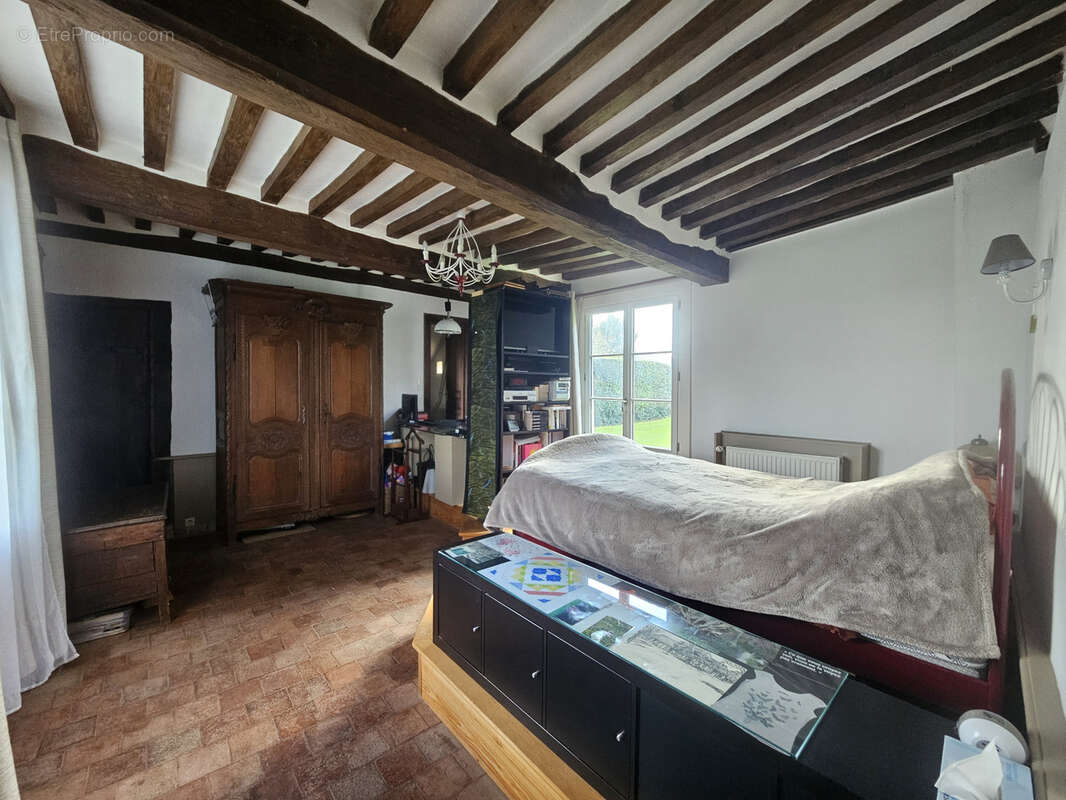 Maison à CORMEILLES