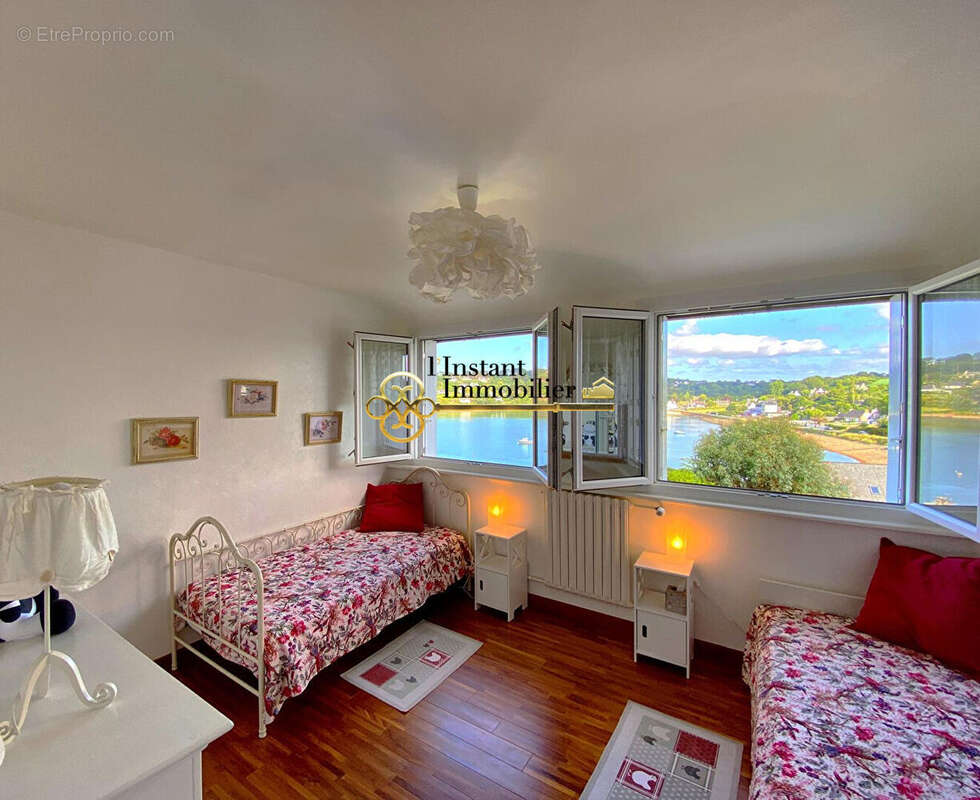 Maison à PLOUGASNOU