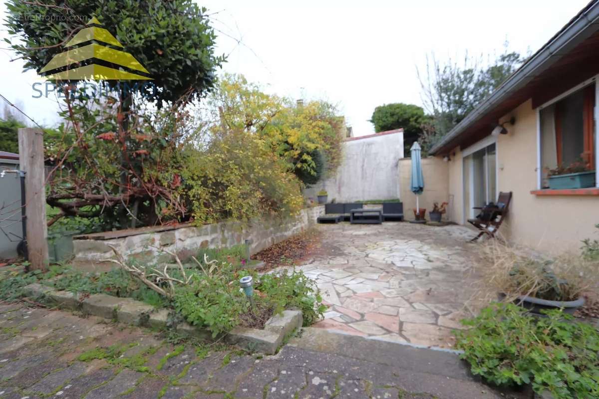 Maison à VILLECRESNES