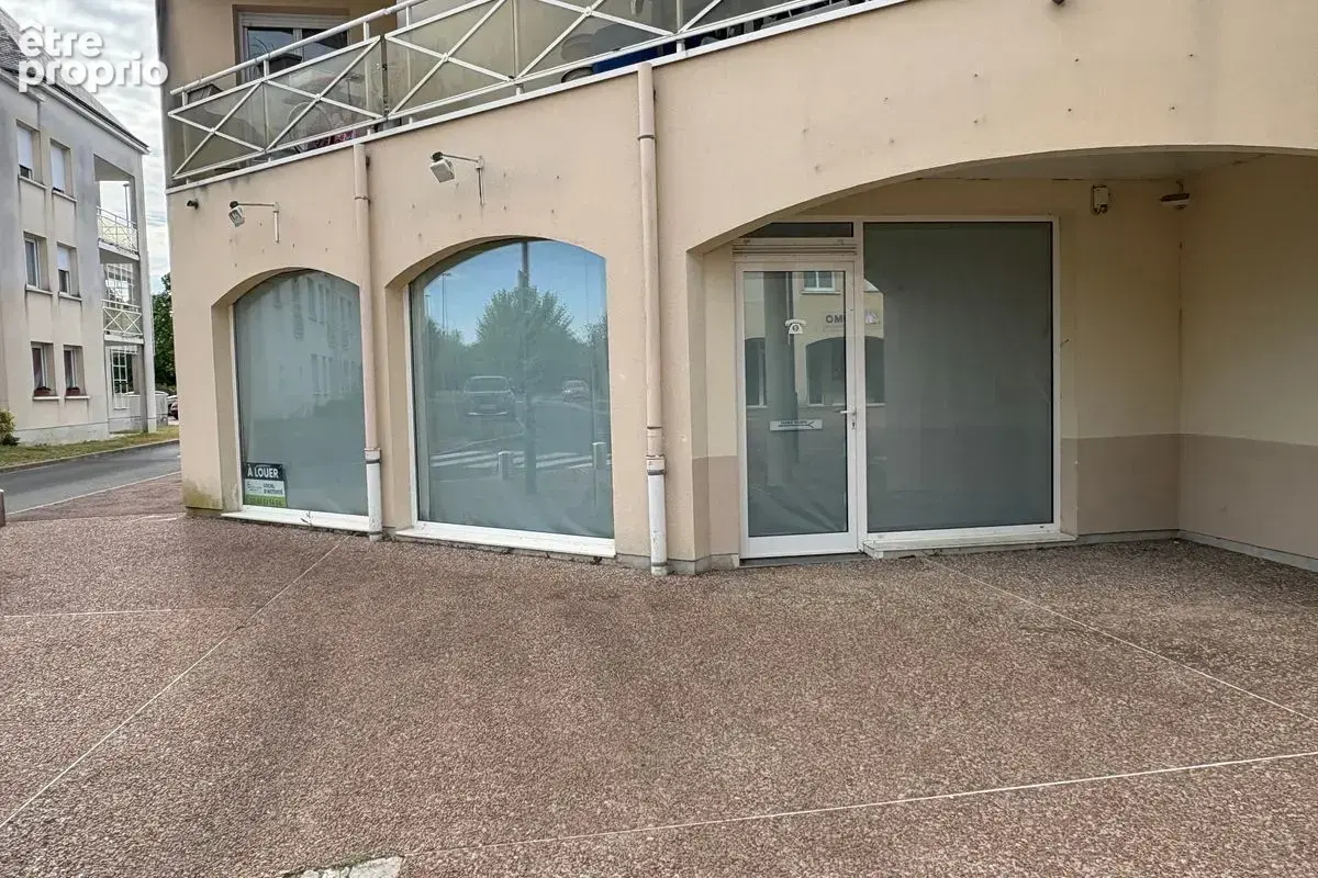 A LOUER - local d'activité de 79m² à St Avertin - photo 2