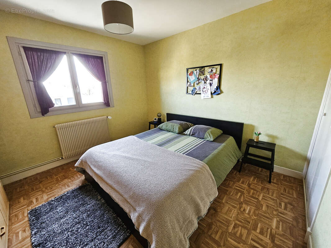 Maison à LE COTEAU