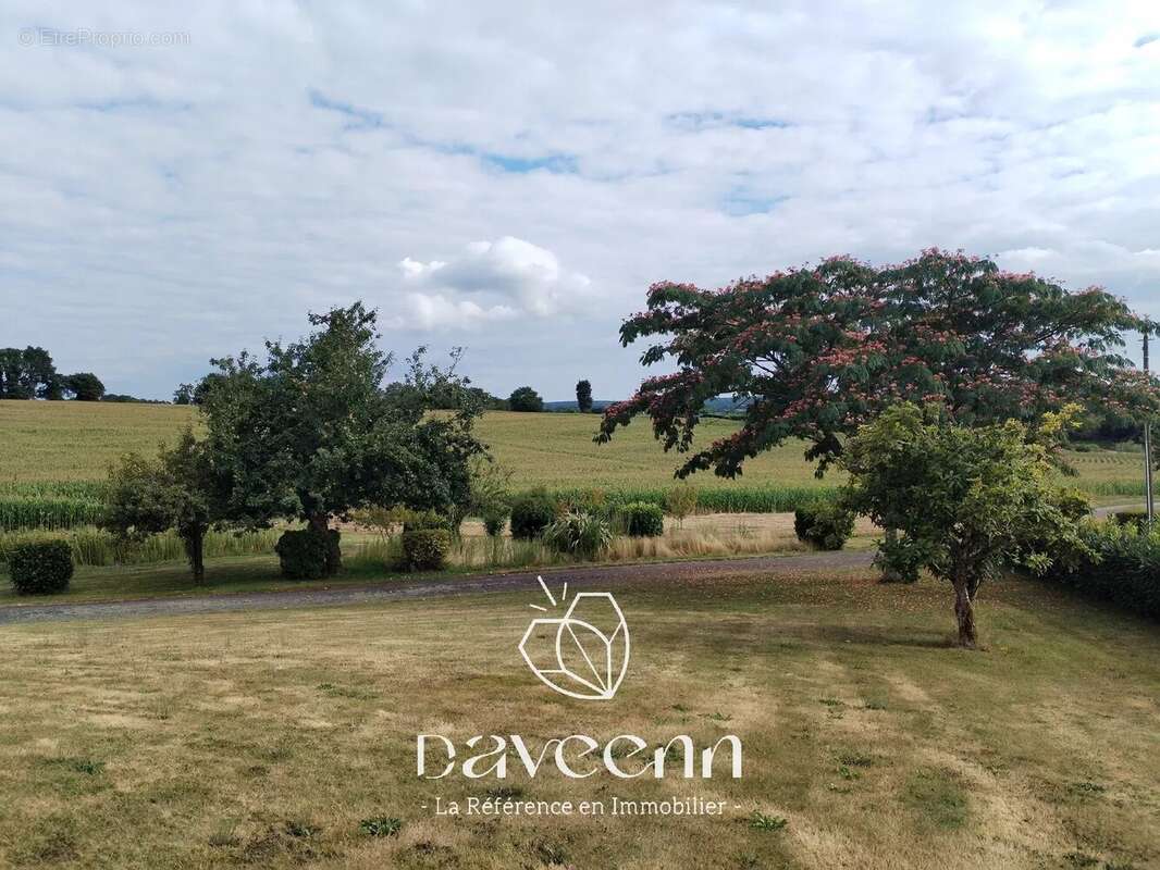 Maison à LOCMARIA-GRAND-CHAMP