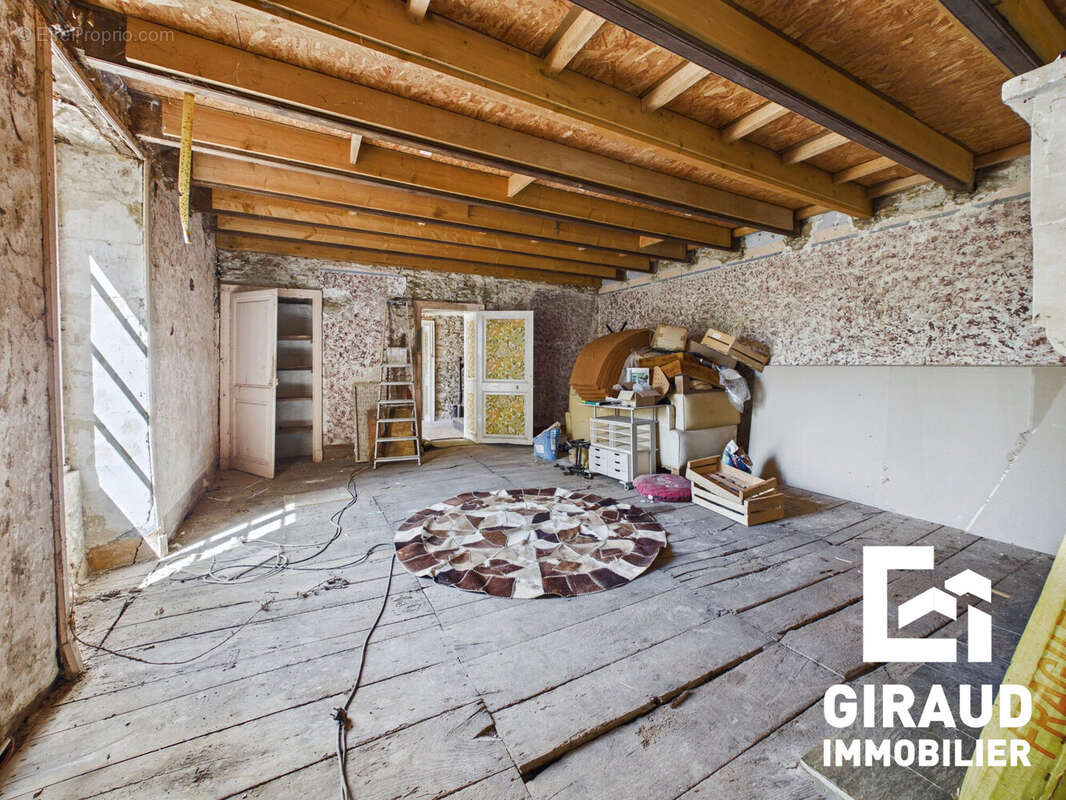 Maison 185 m² à Vouvant  - photo 8