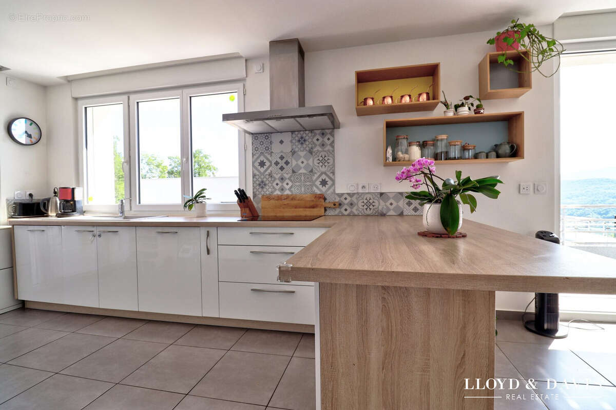 Appartement 100 m² à Gresy-Sur-Aix  - photo 5