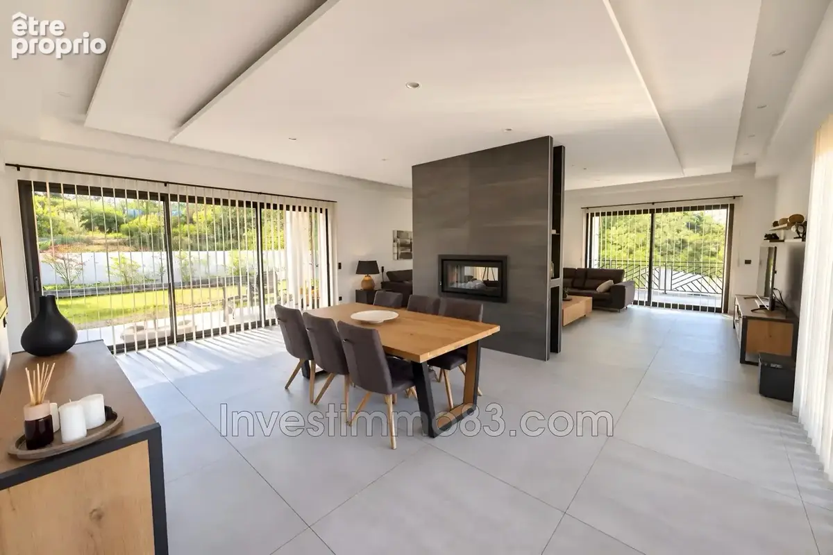 Maison 8 pièces 290 m² à vendre à Roquevaire (13360) - photo 4