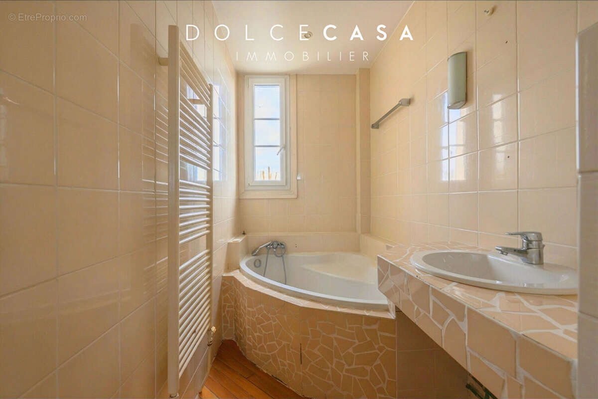 Appartement à LE PERREUX-SUR-MARNE