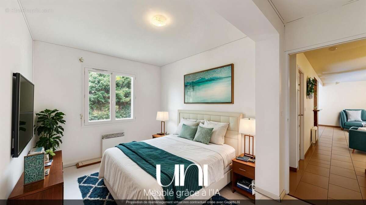 Maison à SAINT-CYR-DU-RONCERAY