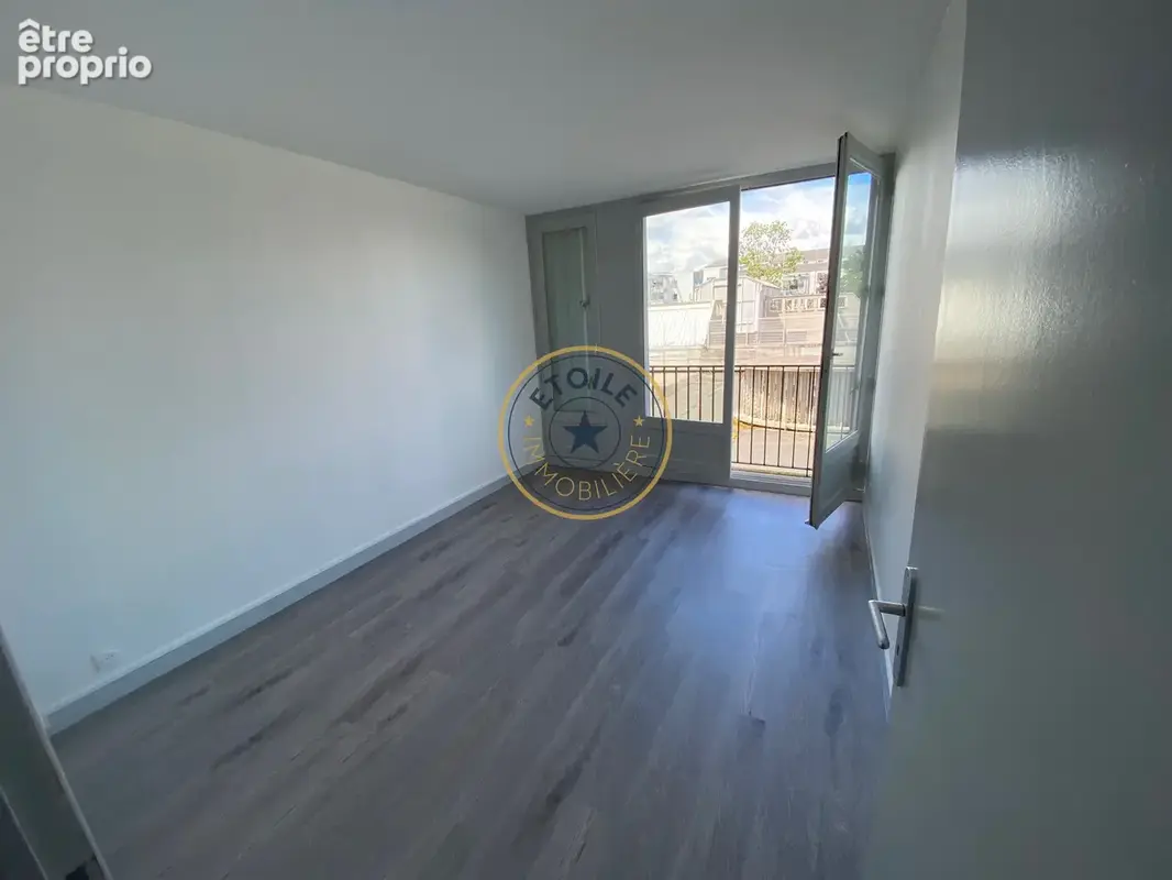 INVESTISSEMENT LOCATIF d'un appartement T4 de 77 m2 avec cave, parking et balcon   Angers - photo 6