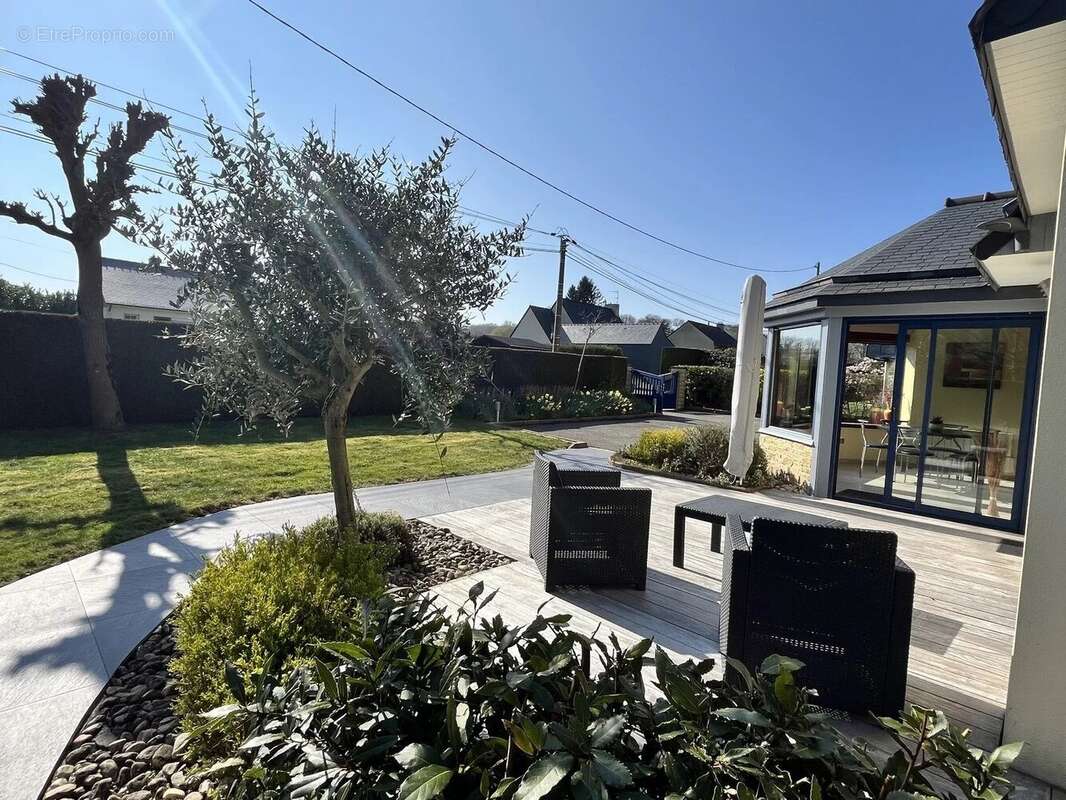 Maison à PLOUER-SUR-RANCE