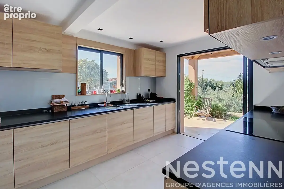 A VENDRE à CLAVIERS - Villa contemporaine 4 chambres avec piscine et vue dégagée - photo 7