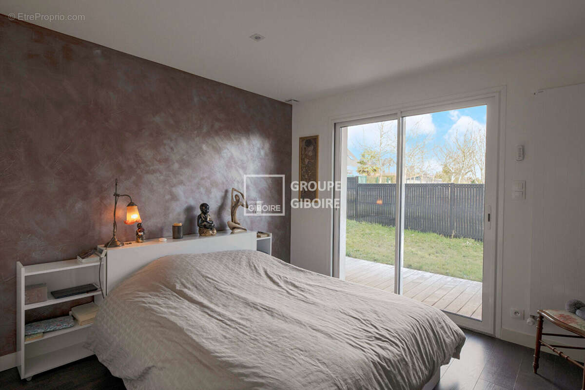 Maison à MONTGERMONT