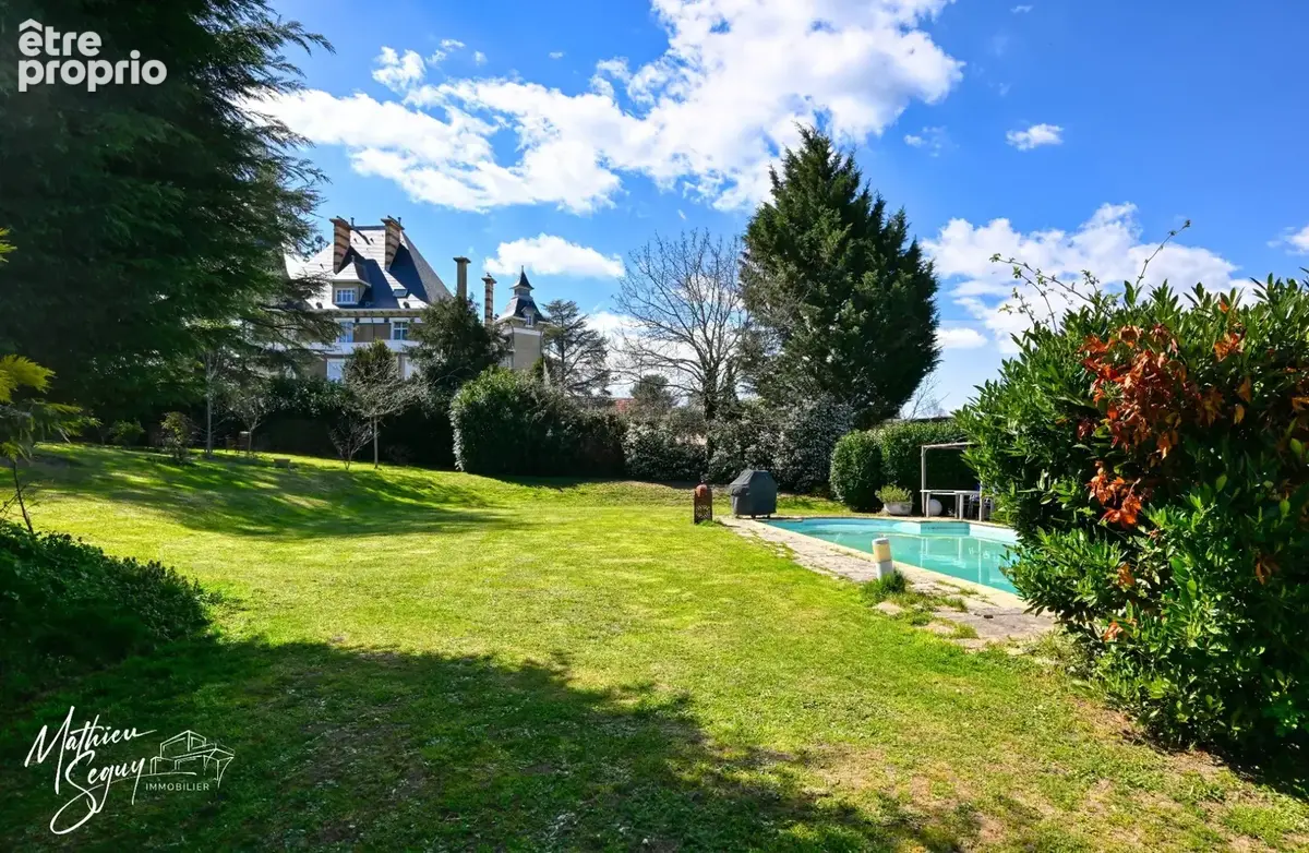 CHAZELLES SUR LYON - Propriété de Prestige - photo 11