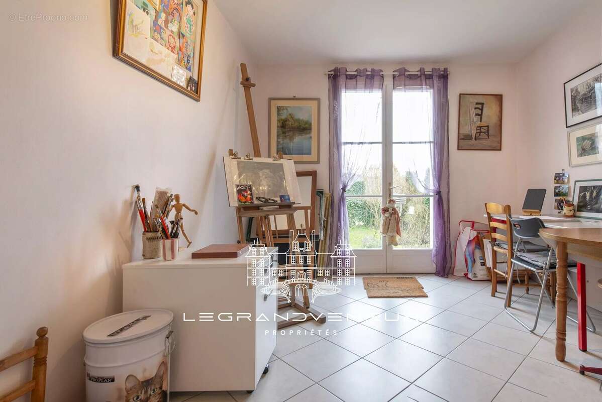 Maison à MILLY-LA-FORET