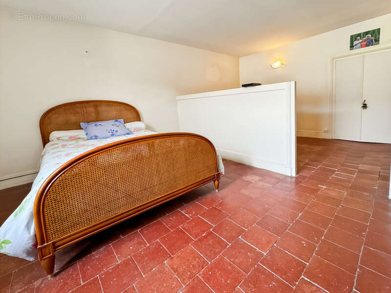 Maison à LA CLAYETTE