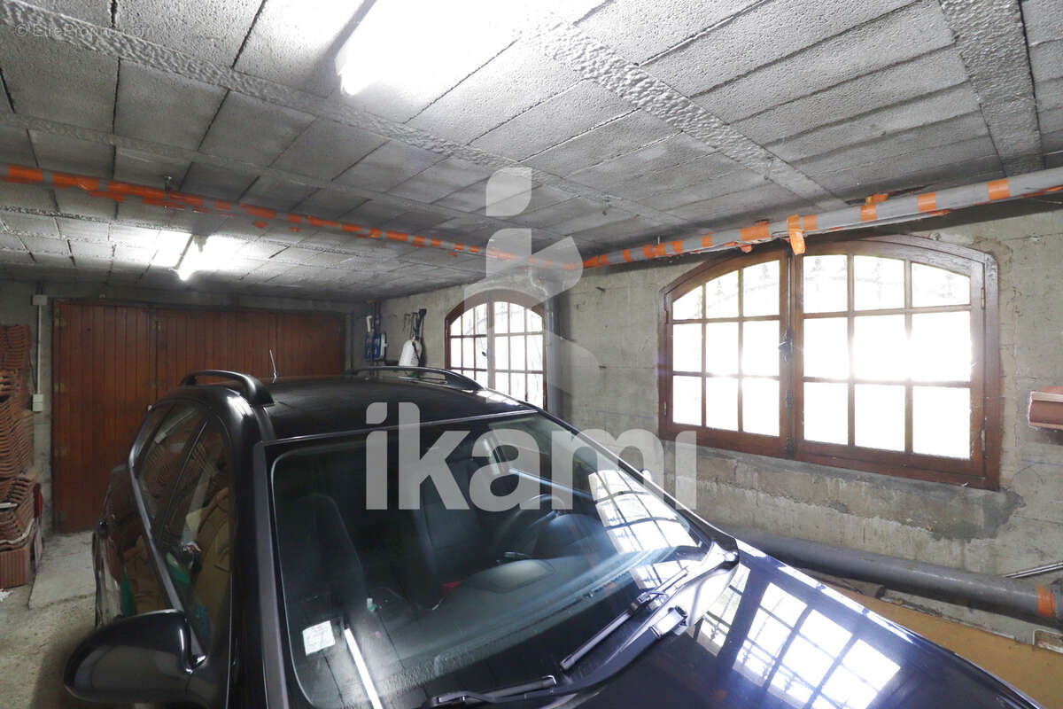 Maison à SALAISE-SUR-SANNE