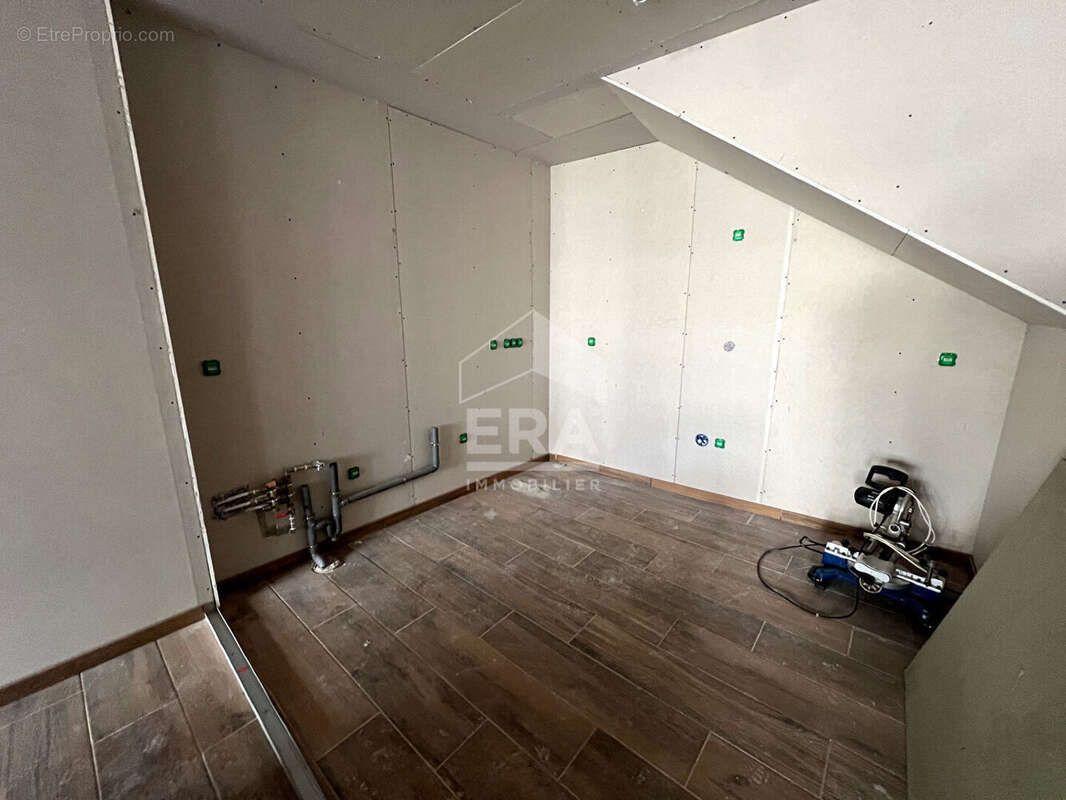 Appartement à BYANS-SUR-DOUBS