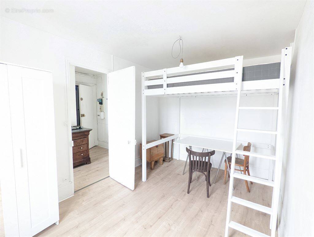 Appartement à PARIS-11E
