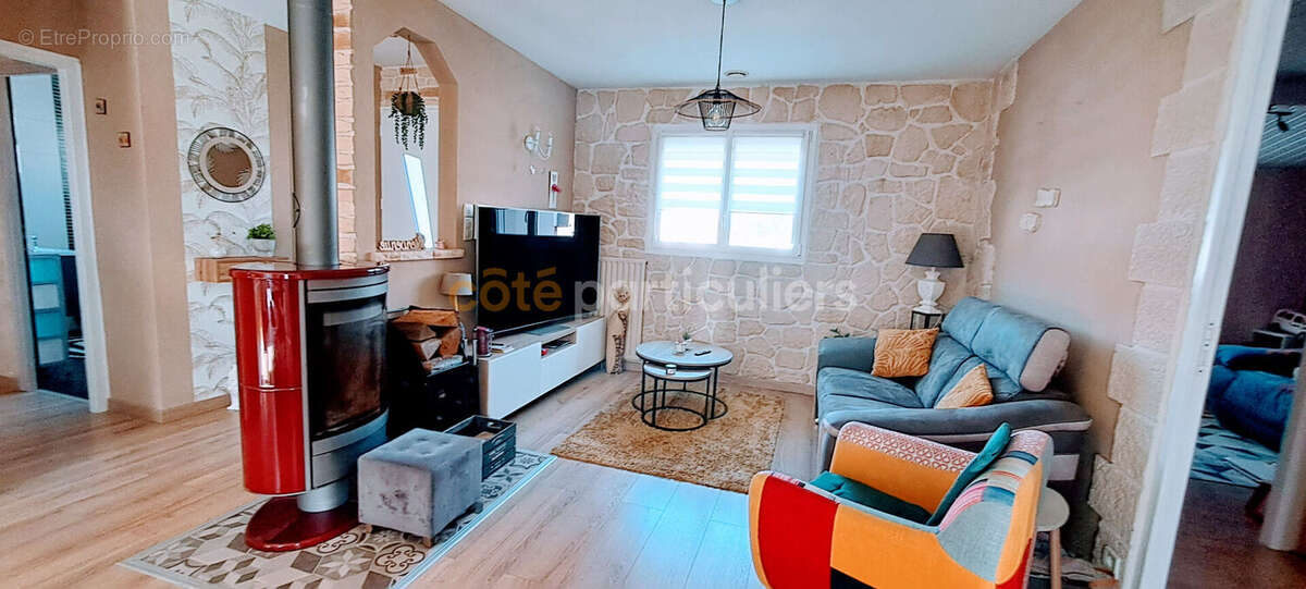 Maison à MORTAGNE-SUR-SEVRE