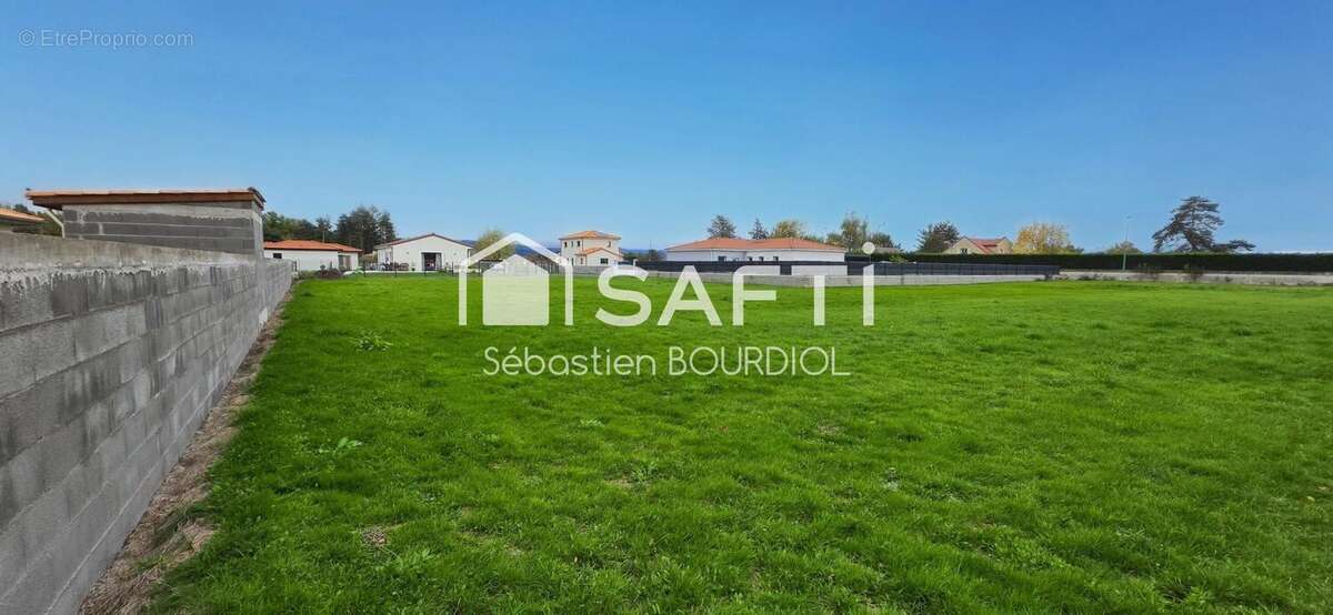 Photo 3 - Terrain à ORLEAT