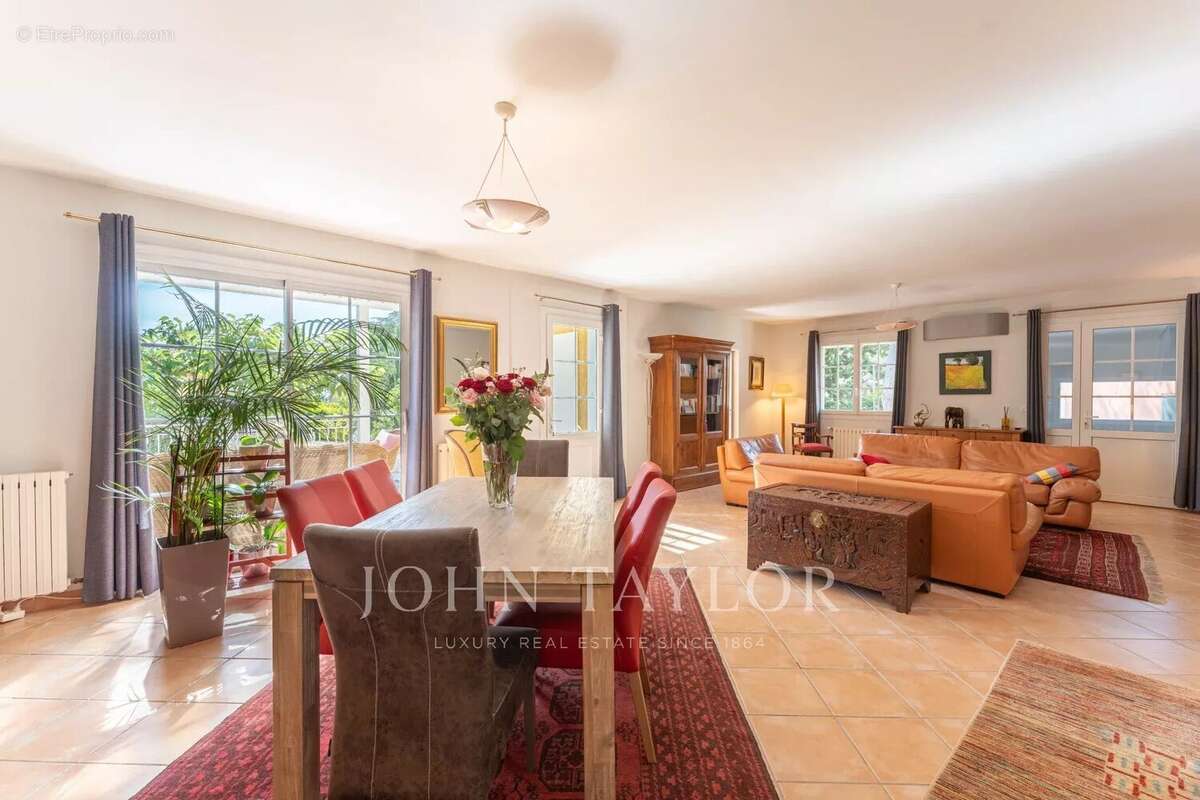 Maison à AIX-EN-PROVENCE