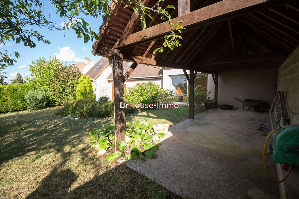 Maison à THOIRY