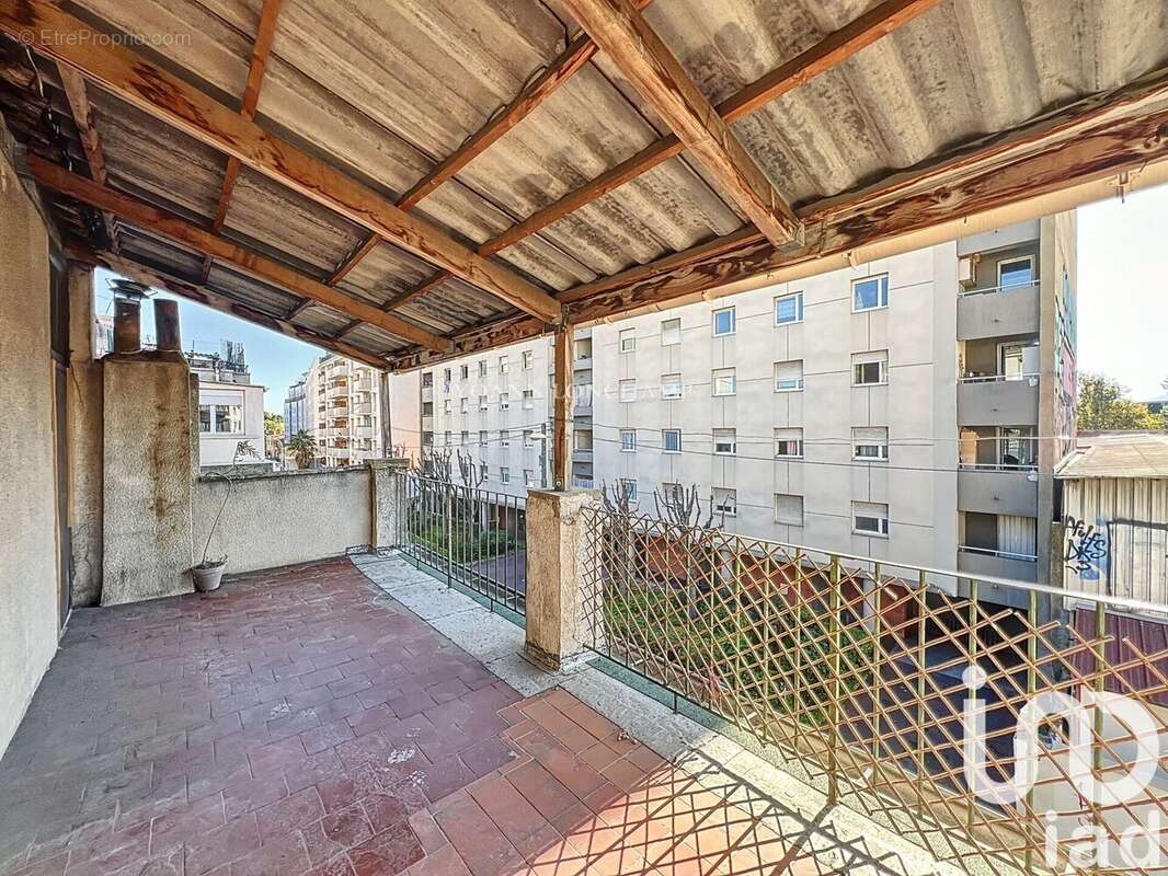 Photo 9 - Appartement à MARSEILLE-5E