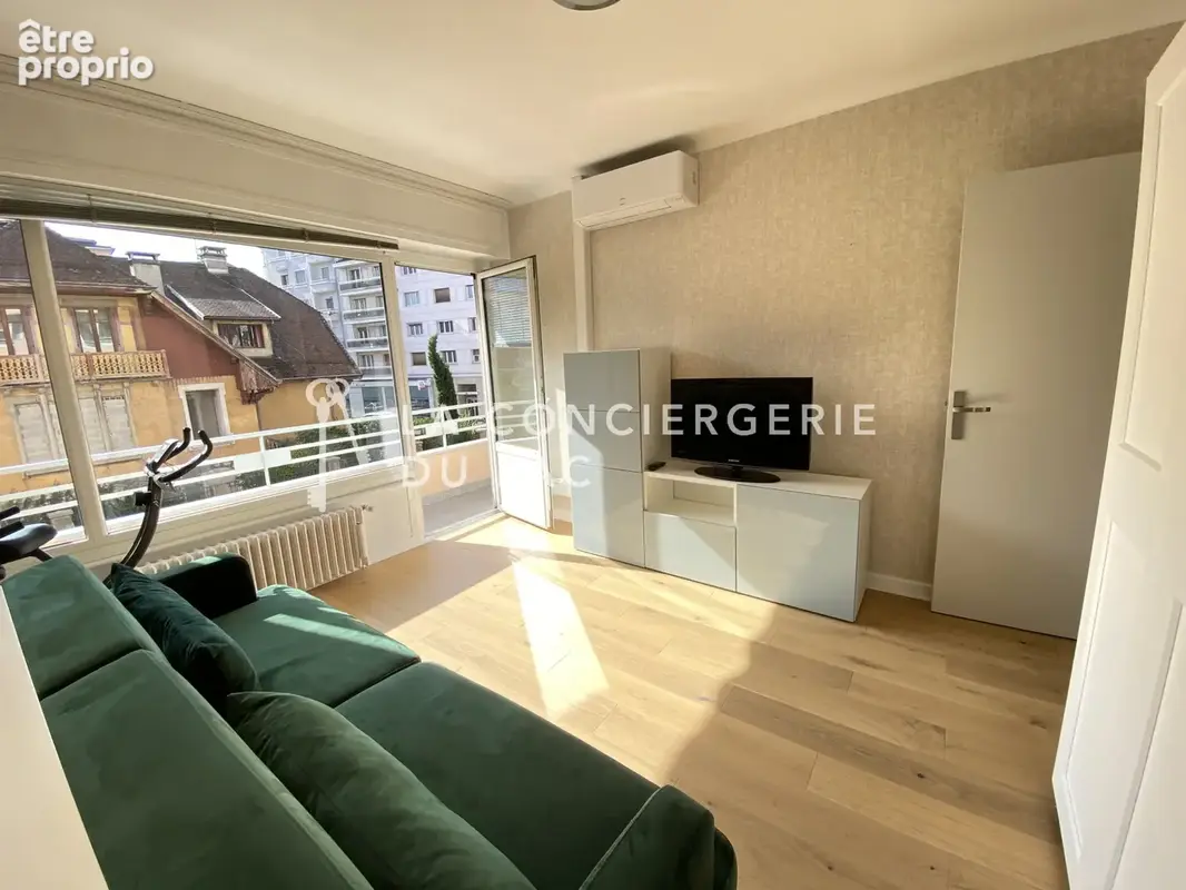 Centre Ville d'Annecy / Quartier Bonlieu / 5 pièces de 104 m2 plein Sud avec Clim - photo 15