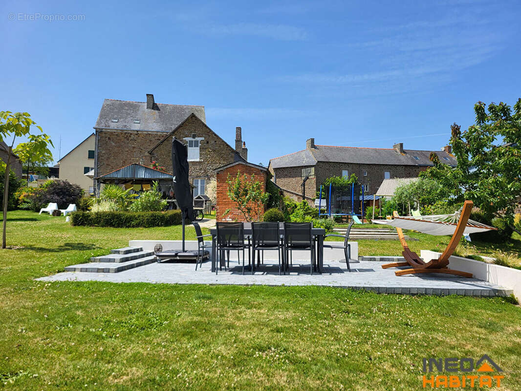 Maison à BECHEREL