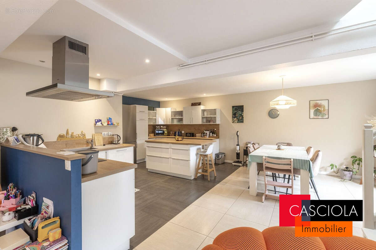 Maison à MONTIGNY-LES-METZ