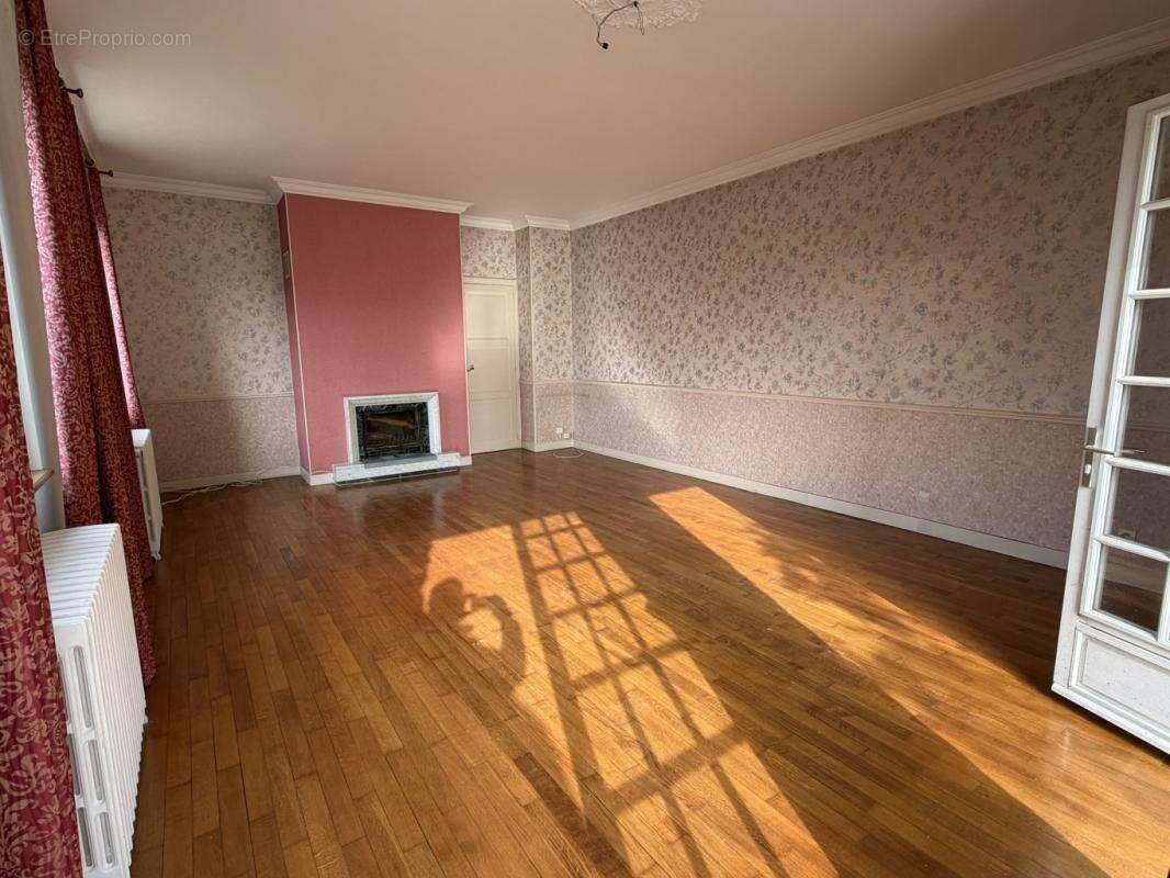 Maison à LA FERTE-BERNARD