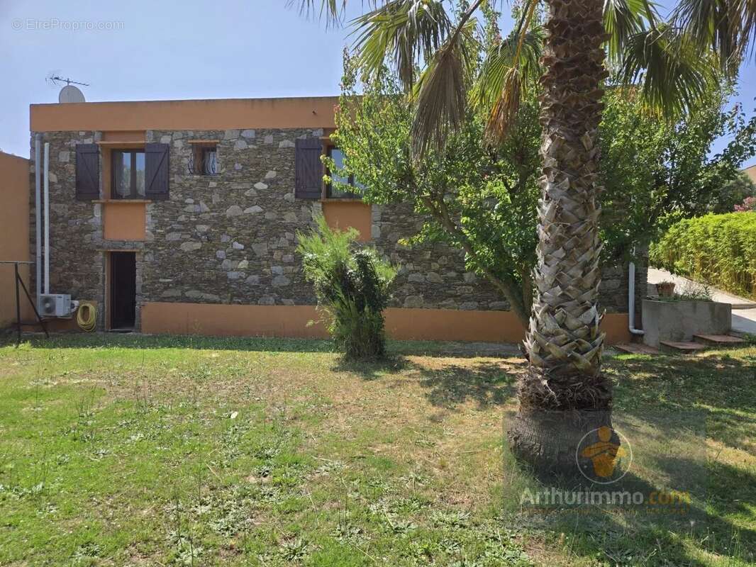 Maison à BORMES-LES-MIMOSAS