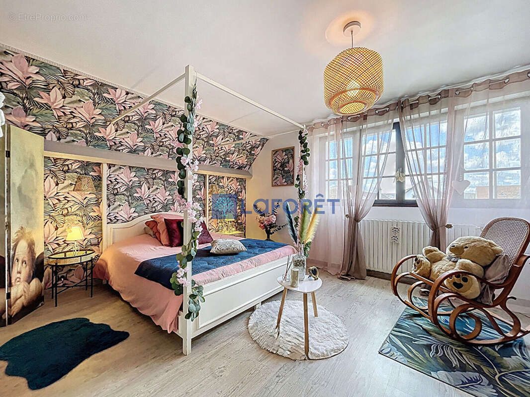 Maison à PETIT-COURONNE