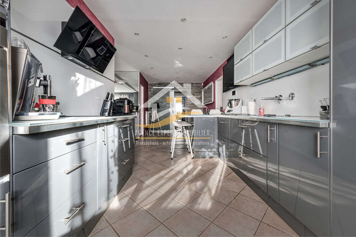 Maison à BALLAINVILLIERS