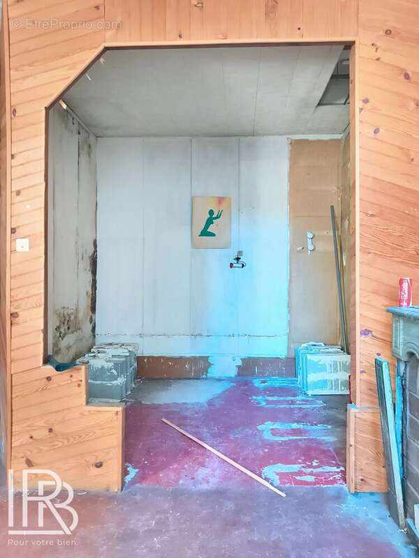 Appartement à MARSEILLE-4E