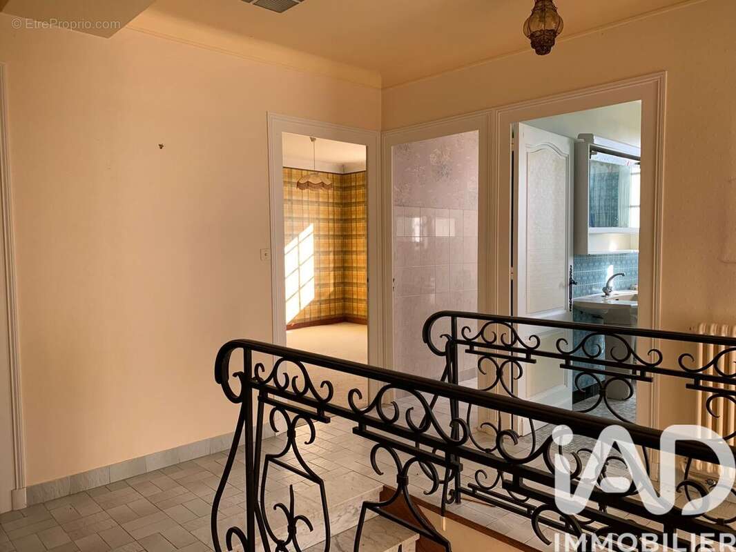 Maison 297 m² à Pomport  - photo 8