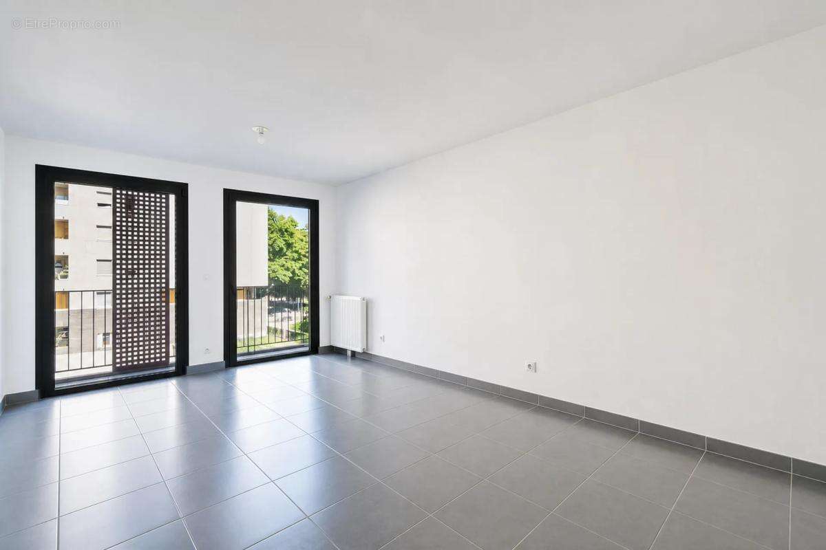 Appartement T2 de 43,82 m² avec terrasse et parking – 34000 - photo 4