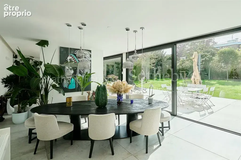 Mouvaux résidentiel , splendide maison cubique , 5 ch , bureau , garage sur 1344 m2 de terrain . - photo 2
