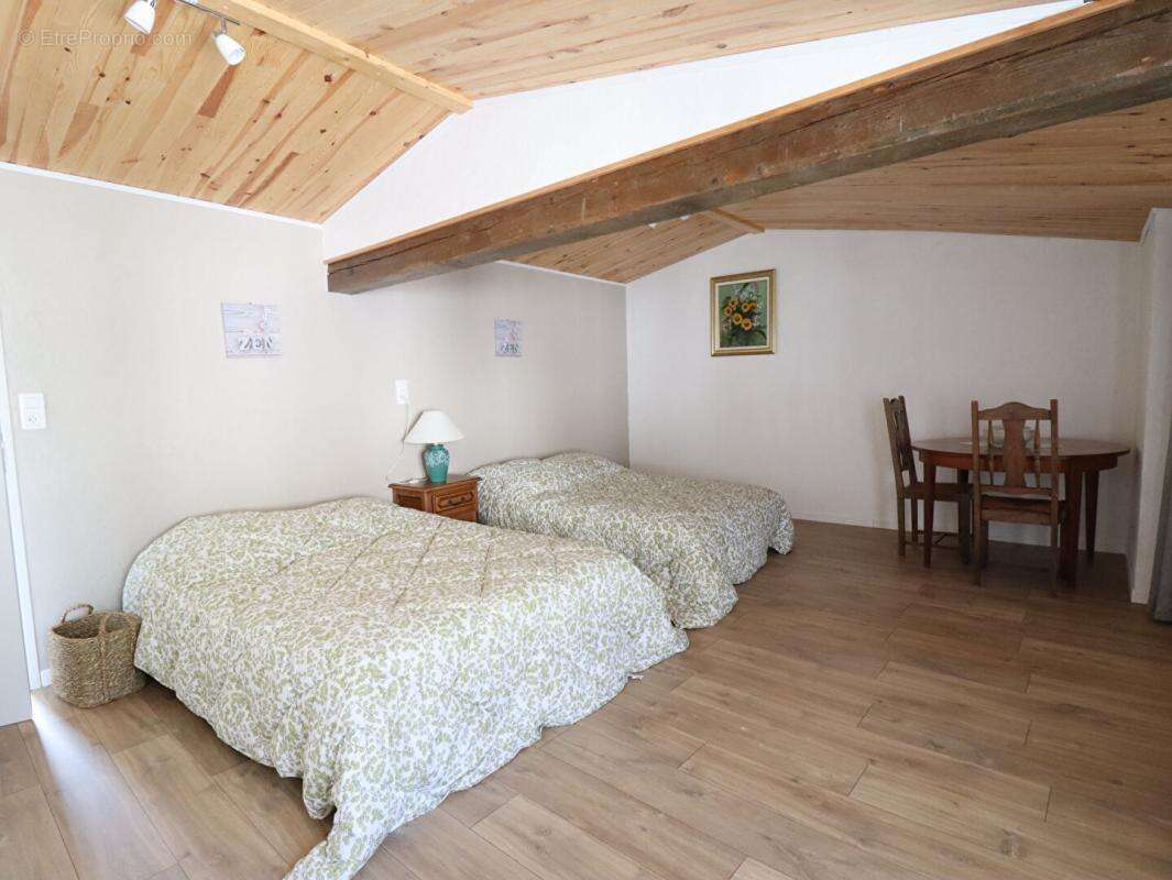 Maison à VOLLORE-MONTAGNE