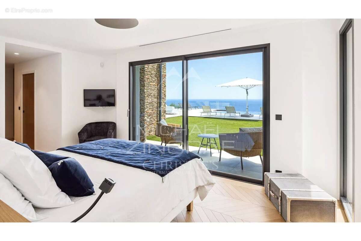Villa Contemporaine de Prestige avec Vue Mer Panoramique - photo 8