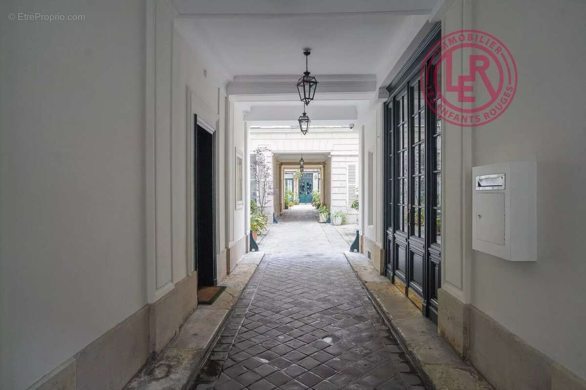 Appartement à PARIS-6E