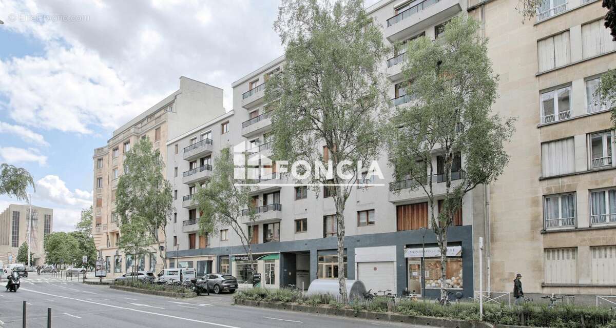 Appartement à MONTROUGE