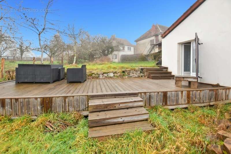 Maison à SAINT-PIERRE-DE-VARENNES