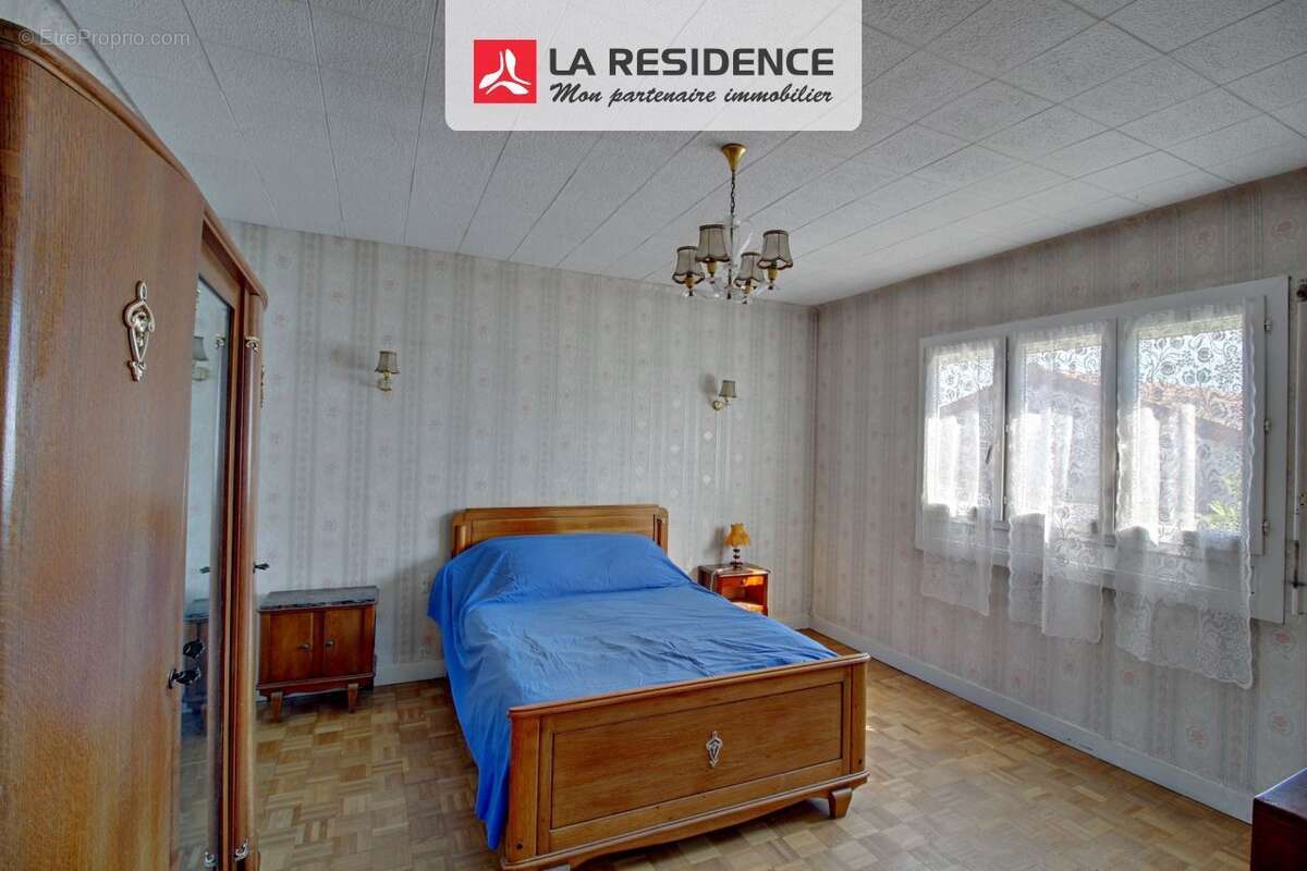 Maison à LES MUREAUX