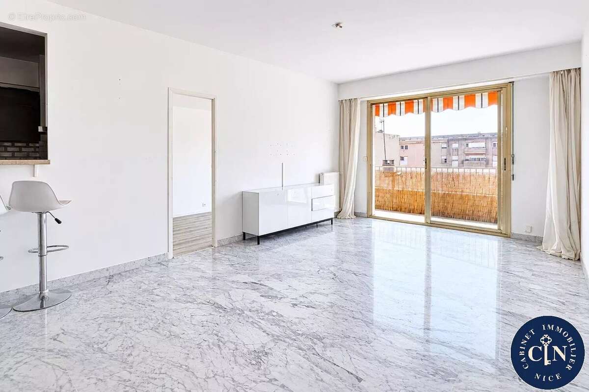 Appartement 80 m² à Nice  - photo 2