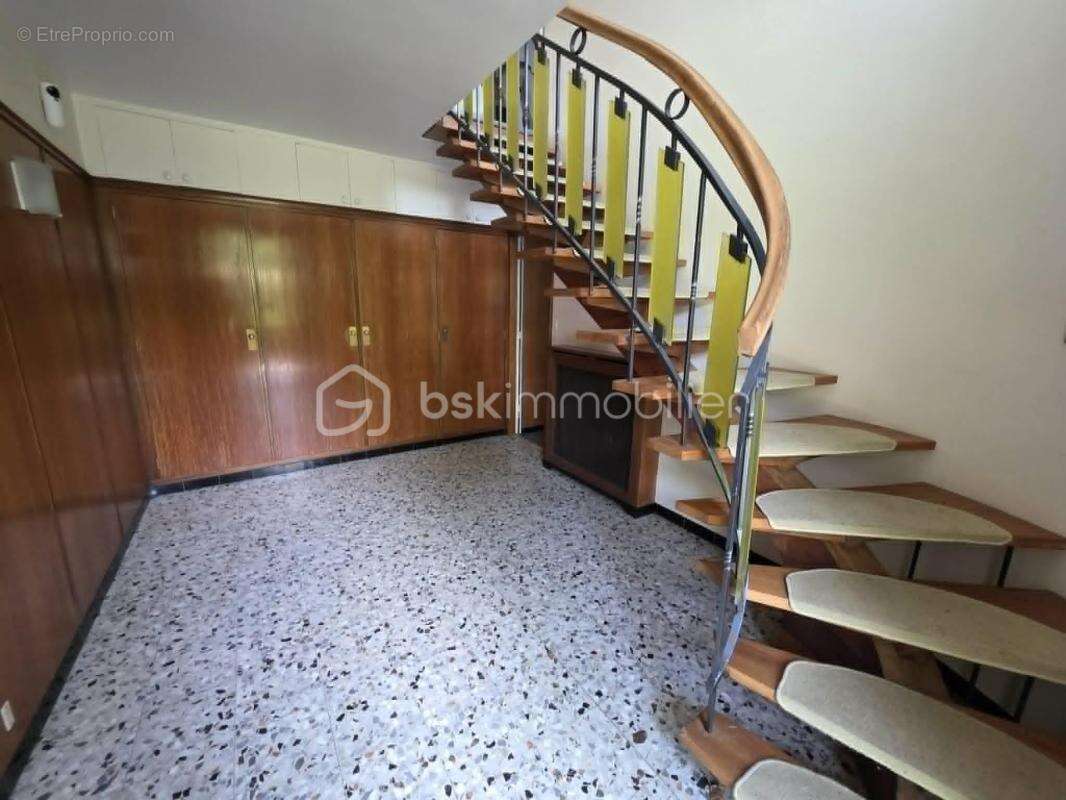 Maison individuelle - 4 chambres - grand terrain - photo 13