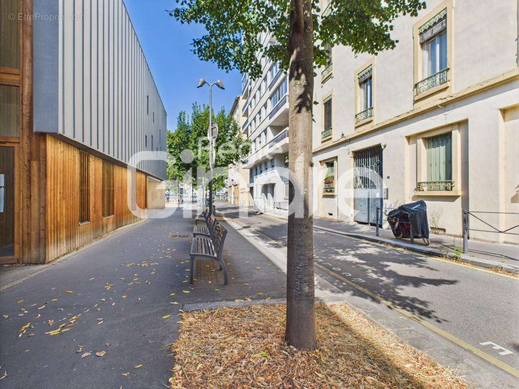 Parking à LYON-4E