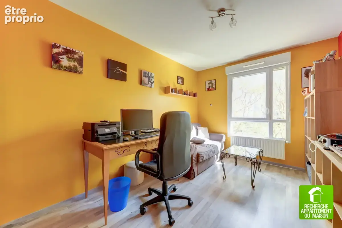 T3 récent - saint-priest centre - 69 m2. - photo 10