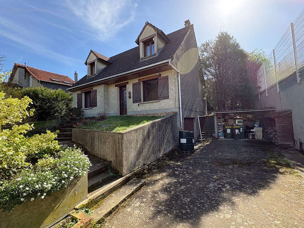 Maison à CHATILLON
