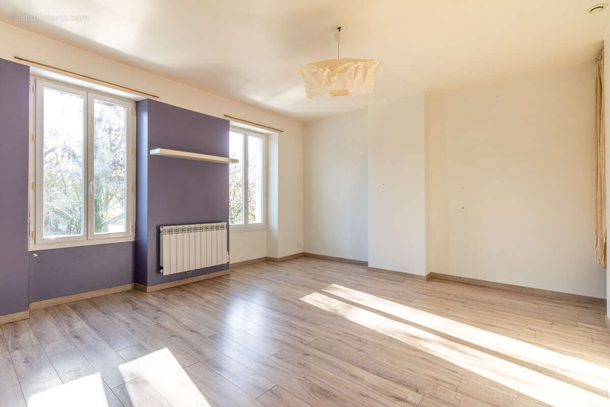 Maison à SAINT-SAVINIEN