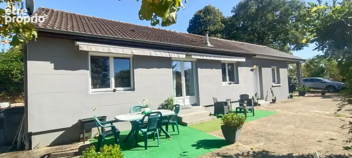 Maison de plain-pied de 90 m2 sur une parcelle de plus de 4 000 m2 - photo 2